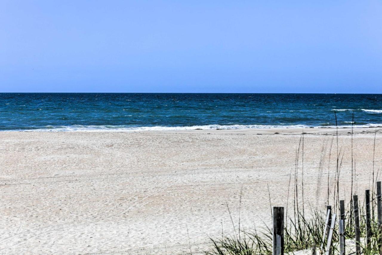 Atlantic Beach Studio With Community Pool! Exterior photo