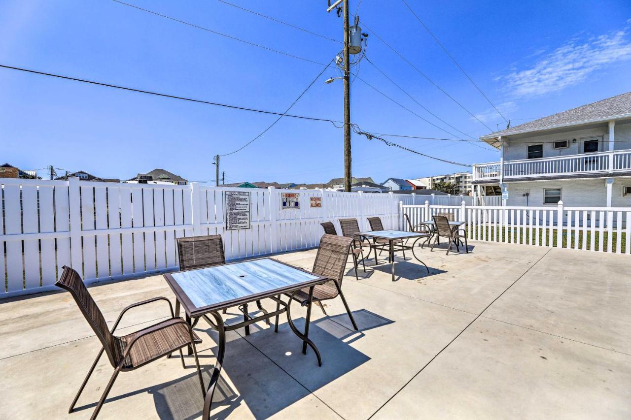 Atlantic Beach Studio With Community Pool! Exterior photo