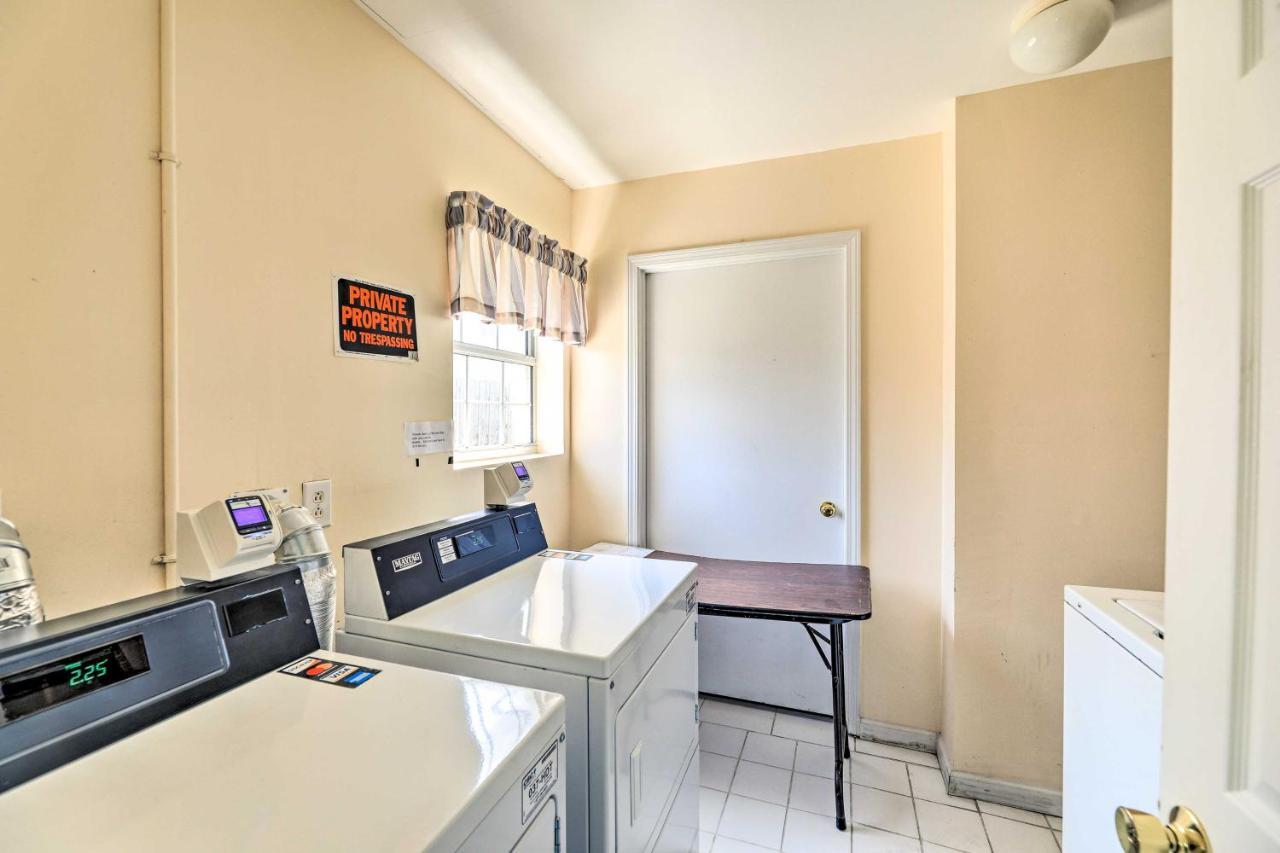 Atlantic Beach Studio With Community Pool! Exterior photo